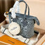 LV Neverfull Denim Mini Bag ดีไซน์ใหม่ล่าสุดก่อนใคร กระเป๋าทรงโท้ทมินิไซส์ ที่ไม่ได้เล็กตามชื่อ มาในรูปแบบ washed denim สวยคลาสสิค ดูแพงสุดๆ