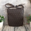 GUESS CROSSBODY กระเป๋าสะพายข้าง ผู้หญิงหรือผู้ชาย สามารถใช้ได้ค่ะ วัสดุหนังแกะสังเคราะห์พิมพ์ลายแบรนด์ ด้านหน้าประดับโลโก้แบรนด์มีเงิน เปิดปิดด้วยซิป น้ำหนักเบา ด้านในบุผ้าพิมพ์ลายเฉพาะของแบรนด์ มีช่องซิปด้านในอีก 1 ช่องค่ะ