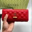 GUCCI LONG WALLET / GUCCI WALLET กระเป๋าสตางค์ใบยาว งานหนังแท้ ผสมผสานความสง่างามและคลาสสิกที่เข้ากับยุคสมัย ด้านหน้าโดดเด่นด้วยซิกเนเจอร์แบรนด์ เป็นอีกหนึ่งรุ่นที่ดาราเชเลปใช้กันเยอะมาก พร้อมส่งที่ไทย ภาพสินค้าถ่ายจากงานขายจริง ใช้งานต่างประเทศได้ค่ะ