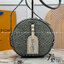 LV Boite Chapeau Denim Monogram / LV Round Denim Bag กระเป๋าทรงกลมเดนิมสไตล์วินเทจ โดดเด่นด้วยรูปทรงอันเป็นเอกลักษณ์และรายละเอียดแบบคลาสสิก ปั้มนูนโลโก้ลายโมโนแกรม เดนิมสีซีดสวยคลาสสิกสุดไอคอนิก