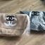 Chanel Beaute Crossbody Bag กระเป๋าสะพาย VIP. GIFT ของแท้ จาก Chanel Cosmetic วัสดุขนวูฟสีดำหนานุ่ม ตัดโลโก้แบรนด์หนังแก้วอสวยโดดเด่น น้ำหนักเบา เปิดปิดด้วยฝาปิดกระดุมแม่เหล็ก ใบใหญ่กำลังดี ใส่ iPad, กระเป๋าสตางค์ใบยาว, และของจุกจิกได้เยอะ มาพร้อมสายยาวเล