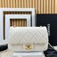 CHANEL FLAP BAG Pearls & Gold-Tone Metal กระเป๋าสะพายดีไซส์คลาสสิคหนังแท้แต่งมุก เกรดออริ สลับแท้ 1:1 ใช้งานต่างประเทศได้ ภาพถ่ายจากงานขายจริง
