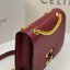 CELINE Classique Triomphe Bag in shiny / CELINE TRIOMPHE WITH CHAIN กระเป๋าสะพายทรงกล่องคล้าย Classic Box แต่มีรุ่นใหม่ออกแบบโลโก้สะดุดตาวินเทจ ด้วยดีไซน์ที่ดูโฉบเฉี่ยว