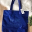 COACH nylon tote bag กระเป๋าสะพายทรง tote วัสดุ nylon หูหิ้วหนัง+ nylon ด้านหน้าปั๊ม logo brand เปิดปิดด้วยกระดุมแม่เหล็ก ภายในกว้าง ใส่ A4 ได้ และมีช่องซิปเล็กใส่ของจุกจิก ใบนี้จุได้เยอะ ทนทานทำความสะอาดง่ายค่ะ สวยทุกสีค่ะ