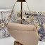 ORI หนังแท้ | DIOR Saddle Bag with Strap Grained Leather กระเป๋าถือ/สะพายทรงอานม้า รุ่นยอดนิยมที่มีเอกลักษณ์สวยงามเหนือกาลเวลา ลูกเล่นห้อยด้วยตัวอักษร D ตรงหูหิ้วมีกิมมิค CD สวยหรูดูแพง