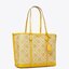 TORY BURCH T MONOGRAM TRIPLE - COMPARTMENT TOTE กระเป๋า/สะพายไหล่ทรง SHOPPING BAG วัสดุผ้าผ้าแคสวาสปักลายสัญลักษณ์แบรนด์ ตั้งอยู่ทรง สวยหรู ดูแพง จุของได้เยอะมาก ภายในแยกเป็น 2 ช่องหลัก 1 ช่องซิปตรงกลาง แบ่งเป็นสัดส่วนใช้งาน