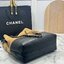 ORI หนังแท้ | CHANEL Shopping Bag 25A Suede Bag กระเป๋าช้อปปิ้งทรงโท้ท ดีไซน์ใหม่ทรงยาว หนังกลับสีทูโทน ในคอล Métiers D'art 2024/25