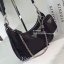 ᴺᴼᴿᴹᴬᴸ กำลังมาแรงมากค่ะ กับแบรนด์ PRADA ใบเดียวคุ้มมากค่ะ อุปกรณ์ ครบชุด **ซื้อ1ได้ถึง3ไอเท็ม ทั้งสายยาว และกระเป๋าใส่เหรียญ และป้ายแท็คหนัง อย่างดี **อะไหล่ปั้มแบรนด์แท้ทุกจุด วัสดุทำจากผ้า Nylon อย่างดี กันน้ำได้ อยู่ทรงสวย สามารถใส่กระเป๋าตังค์ใบกลางได