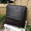 GIORGIO ARMANI CROSSBODY BAG Limited Edition จาก GIORGIO ARMANI JEANS เปิดปิดด้วยฝาปิดแม่เหล็กพร้อมซิปสะดวกใช้ ด้านหน้า ปั๊มโลโก้ และมีช่องใส่ของ ด้านหลังมีช่องซิป ขนาด กำลังดี น้ำหนักเบา กันน้ำ ใส่ ipad, กระเป๋าสตางค์ใบยาว, กล้อง, มือถือ และของใช้ได้เยอะ