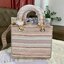 DIOR WOMEN MEDIUM LADY D-LITE BAG VIP GIFT WITH PURCHASE (GWP) พรีเมี่ยมกิ้ฟ Limited Edition จาก DIOR DUTYFREE COUNTER วัสดุหนังแท้ Calfskin หุ้มด้วยผ้า Cannage อีกชั้นและปักลวดลาย 'Dior Palm' กระเป๋า Lady D-Lite ผสมผสานความสง่างามและคลาสสิกที่เ