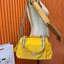 Kipling Damen Orelie Henkeltasche รุ่น K15257 กระเป๋าถือ/สะพาย Crossbody ขนาดกำลังดี หูกระเป๋ายาวสามารถคล้องบ่าได้ วัสดุpolymode100% ผ้ากันน้ำ กระเป๋ามีน้ำหนักเบา มีช่องซิป ด้านหน้า และ ด้านหลัง ภายในแบ่งเป็น 3 ช่องหลักใช้งาน ช่องซิปกลางแยกเป็นสัดส่วน จุข