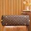 LV CARRYALL Monogram Canvas / LV Shopping Bag รุ่นใหม่ล่าสุด กระเป๋าสะพายทรงหรูหรามีสไตล์ สวยปังมั้ยไหว ใบจริงสวยมากกกก ได้สวยก่อนใคร วัสดุหนังแคนวาสเคลือบลาย สวย คลาสสิค ภายในเป็นช่องโล่ง จุของได้เยอะ สาวๆใช้ใบนี้ สะพายไปไหนก็เข้ากัน ถ่ายรูปสวยๆ ชิคๆ โดด