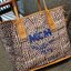 M.C.M REVERSIBLE LIZ SHOPPER IN VISETOS ความจุใจมาพร้อมเสิร์ฟให้ถึงบ้าน แถมไม่พอ!! ยังมีใบลูกไปให้อีก สะพายแยกได้เก๋ๆด้วย!! ใครที่มองหากระเป๋าทรงโท้ทจุๆ ต้องใบนี้เลย!! กระเป๋าสะพายไหล่ ดีไซน์ทรงสวยน่าใช้ โดดเด่นกว่าใคร ไม่ซ้ำ สำคัญคือ ใช้ได้ 2 ด้าน กลับใช