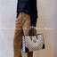 CELINE LARGE TOTE BAG VIP GIFT WITH PURCHASE (GWP) กระเป๋าพรีเมี่ยมกิ๊ฟ Limited จาก CELINE HAUTE PARFUME DUTYFREE COUNTER วัสดุ CANVAS ทรงเหลี่ยมดีไซน์ Casual สวยคลาสสิคสไตล์สาว Lisa ใบใหญ่ใส่สัมภาระได้เยอะจุใจภายในโล่งกว้าง ใส่เอกสาร A4 หนังสือ กระเป๋าสต
