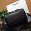 COACH BENNETT CROSSBODY IN SIGNATURE CANVAS กระเป๋าสะพายข้าง รุ่นหมอนไร้หูในตำนาน!! คัมแบคจ้า กลายเป็นรุ่นที่ตามหากันไปแล้วน้า ด้วยทรงที่คลาสสิค บวกดีไซน์เรียบแต่แฝงความหรู ใครๆก็หลงรักแหละ!! ดูออก!! วัสดุหนังแคนวาสเคลือบคุณภาพดี เปิด-ปิดด้วยซิป มาพร้อมสา