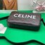หนังแท้ CELINE Medium Messenger Bag In Triomphe Canvas With Celine Print In Black กระเป๋าทรงครอสบอดี้ วัสดุหนังแท้ทั้งใบ ขนาดกลางกำลังดี น้ำหนักเบา รูปทรงใช้งานง่าย ได้ทั้งหญิงชาย ภาพสินค้าถ่ายจากงานขายจริง ใช้งานต่างประเทศได้
