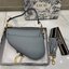 หนังแท้ DIOR SADDLE BAG Cloud Blue Goatskin กระเป๋ารุ่นยอดนิยมตามแบบฉบับแบรนด์ งานทอลายคมชัด ใช้งานได้ 2 แบบ สะพายยาว CROSSBODY และสายสั้นถือได้เก๋ๆ ลุคนี้คูลสุดๆ เลยค่าา ภาพถ่ายจากสินค้าจริง! สวยมาก พร้อมส่งที่ไทยราคาสุดคุ้ม สาวๆ ห้ามพลาดค่ะ!