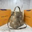 LV NeoNoe Bucket Bag / LV NéoNoé MM Bicolor Monogram Empreinte Leather กระเป๋าสะพายทรงบัคเก็ตใบใหญ่ โดดเด่นและเป็นเอกลักษณ์ด้วยการตกแต่งลายพิมพ์