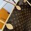 LV Neverfull Bandoulière Inside Out MM กระเป๋าทรงโท้ทรุ่นใหม่ล่าสุด ใช้ได้ 2 ด้าน ภายในสีสดใสมีชีวิตชีวา เป็นการรังสรรค์สุดท้าทายครั้งใหม่ของกระเป๋ารุ่นไอคอนิกจากหลุยส์ ที่สุดของความหรูหรา