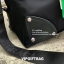 PRADA NYLON TRAVEL BAG PREMIUM GIFT ค่ะ กระเป๋าเดินทาง ทรงหมอน วัสดุไรบ่อนอย่างดี เนื้อหนา น่าใช้มากๆค่ะ อะไหล่เงิน ด้านหน้ามีโลโก้แบรนด์ เปิดปิดกระเป๋าแบบซิป ภายในโล่ง กว้างมากๆ ใส่ของได้เยอะเลยค่ะ มีช่องซิป ช่องเล็ก ช่องโล่ง แยกออกเป็นสัดส่วนค่ะ ด้านหลั