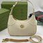 GUCCI Aphrodite small shoulder bag กระเป๋าสะพายทรงคลาสสิค ดีไซน์ย้อนยุคผสานความโมเดิร์นด้วยรูปทรงพอช ที่ใช้งานได้ทุกสไตล์ วัสดุหนังแคนวาส ทนทาน ภายในกระเป๋าเป็นช่องโล่ง