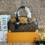 ORI หนังแท้ | LV x TM Handbag East West Murakami ซีซั่นนี้จะเป็นรุ่นไหนไปไม่ได้นอกจากรุ่นใหม่ล่าสุด พิมพ์ลายโมโนแกรมทั้งใบทรงล้ำสมัย หนังแท้นิ่มอย่างดี ประดับด้วยหมุดโลหะสีทองสุดหรูค่ะ