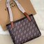 งานใหม่ สวยมากๆ สินค้าห้ามพลาดค่าา! COACH HORSE AND CARRIAGE TOTE WITH DOT PRINT ((C4060)) พร้อมส่งที่ไทย! กระเป๋าทรงTote ไม่ว่ายุคไหนๆ ใช้ได้ตลอดกาลลคะ! หนังแท้นิ่มสวย ตัวกระเป๋าทั้งใบปริ้นลายรถม้าสวยงามค่ะ ปากกระเป๋าแบบกระดุมแม่เหล็ก ใช้งานง่าย ภายในกว้