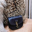 VIP 🥂 สีใหม่พร้อมส่ง! Saint Laurent Kaia Small YSL Plaque Leather Cross Body Bag / YVES SAINT LAURENT YSL BAG VIP วัสดุ Calfskin หนังเรียบอยู่ทรงเปิดปิดด้วยฝาปิดโลโก้แบรนด์อะไหล่ทอง ภายในโล่งมีโลโก้และช่องย่อยสามารถใส่มือถือของใช้จุกจิกได้เยอะ สาย