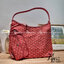 GOYARD BOHEME HOBO BAG / GOYARD HOBO กระเป๋าสะพายทรงโฮโบ ใบใหญ่จุใจ!! มาครบสีขายดี เลิศทุกสี รูปทรงคลาสสิค ดีไซน์เป็นเอกลักษณ์ วัสดุหนังแคนวาสพิมพ์ลายสวยคม ปากกระเป๋ามีซิปเปิด-ปิดกันของหล่นได้ ภายในโล่งกว้างมาก มาพร้อมสายคล้องในตัว ทนทาน สะพายสวยๆได้ทุกวั