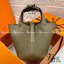หนังแท้ Hermes Picotin Lock 18 bag กระเป๋าถือแบรนด์หรูระดับโลก งานเกรดออรินอล หนังแท้ทั้งใบ หนังมีลายทอริลลอนคล้ายของจริง มาพร้อมตัวล็อคเคลลี่ Kelly lock รูปทรงเรียบแต่หรู ใช้งานได้ทุกโอกาส ถือง่าย ใช้งานง่าย ภายในโล่งกว้าง ภาพสินค้าถ่ายจากงานขายจริง ใช้ง