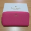 กระเป๋าสตางค์ใบยาวซิปรอปยี่ห้อ KATE SPADE กระเป๋าเงินหนังลาย saffiano อะไหล่สีทอง น้ำหนักเบา ด้านในมีช่องซิปใส่เหรียญ ใส่บัตร ใส่ธนบัตรได้จำนวนมาก ใบนี้สวยรับทรัพย์จริงๆ นานๆมาทีนะคะสีนี้ รีบคว้าด่วนเลยคะ