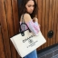 รุ่นใหม่ล่าสุด!! ที่สาวๆรอคอย Chanel tote canvas bag จากงานพรีเมี่ยม VIP GIFT รุ่นดังเลยค้า Size ใหญ่อลัง บอกเลยว่า **งานดีที่สุด ตัวกระเป๋า กระเป๋าผ้าเป็นผ้า canvas เนื้อดีสมราคา สัมผัส นุ่มลื่นมือมากกกก อะไหล่เงินปั้มแบรนด์แท้ทั้งใบ ด้านหน้าปัก logo แบร