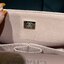 CHANEL Classic Medium Flap Bag กระเป๋าสะพายคลาสสิกรุ่นยอดนิยมตลอดกาล ดีไซน์เรียบหรูหราขับผิว งานหนังแท้สวยมาก มีอะไหล่เงินและทอง สุดยอดเดอะเบสท์ไอเท็ม