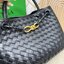 BOTTEGA Small Andiamo embellished intrecciato leather tote 28cm กระเป๋าสะพายดีไซส์สานเป็นเอกลักษณ์ หนัง nappa นิ่มสวยงาม