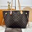 ORI หนังแท้ | LV Neverfull bag Size M Monogram Canvas กระเป๋าสะพายทรงโท้ท ดีไซน์คลาสสิกเหนือกาลเวลาเข้ากับดีเทลที่สืบทอดมายาวนาน แคนวาสแต่งขอบหนัง