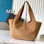 YSL Le 5 À 7 Bea suede tote bag กระเป๋าทรงโท้ทงานหนังกลับ สวยเด่นเป็นเอกลักษณ์มาก ดีไซน์เรียบแต่มากมีอยู่จริง สวยดูแพง ที่ไม่มีตอนนี้คือพลาด