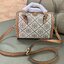 mini TORY BURCH FACTORY MONOGRAM JACQUARD BOSTON BAG กระเป๋าทรงหมอนรุ่นใหม่ล่าสุดจาก TORY BURCH FACTORY วัสดุ Woven Jacquard & Leather ในลาย Jacquard จะถือหรือสะพายก็สวยหรู ทรง Boston อะไหล่ทอง
