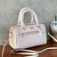 COACH ROWAN SATCHEL BAG ((79946)) กลับมาอีกครั้ง พร้อมสีหายากค่ะ! กระเป๋าหิ้วทรงหมอนสุดฮิตของสาวๆ//สะพายข้างได้ หนังแท้ ลายหนังสวย ทรงสวย ด้านหน้ามีช่องซิปให้หนึ่งช่อง เปิดปิดช่องหลักแบบซิป ภายในกว้างใส่ของจำเป็นของสาวๆได้ครบ มีช่องเล็กและช่องซิปใส่ของจุก