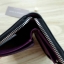 Charles & Keith Basic Square Wallet กระเป๋าสตางค์ใบสั้นซิปรอบ เปิด - ปิดกระเป๋าด้วยซิป ด้านในมีช่องใส่บัตร ช่องใส่ธนบัตร และช่องซิปใส่เหรียญค่ะ
