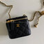 พรีเมี่ยมกิ๊ฟแท้ 100% 】พร้อมส่งที่ไทยที่นี่ที่เดียว Chanel Classic Box With Chain mini 9 cm. หนังคาเวียร์ ปรับสายได้ น่ารักมากกก