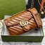 VIP 】GUCCI GG Marmont brown leather shoulder bag 26cm ราคานี้หนังแท้คือคุ้มมากเลยค่าสาวๆ ต้องจัดแล้วน้าา ยกระดับความหรูให้กับตัวเองกันหน่อย ด้วยกระเป๋ารุ่นนี้!! ครอสบอดี้ที่ดีไซน์หรู อัพเลเวล ในราคาที่จับต้องได้ พร้อมเสิร์ฟความสวยตรงถึงบ้านแล้วจ้า