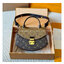 LV Tilsitt Bag Monogram Reverse Canvas กระเป๋าสะพายดีไซน์โค้งมนไอเท็มสุดหรู ขนาดกำลังดี พร้อมหูจับใช้งานได้สะดวกคล่องตัว มาพร้อมสายสะพายถอดได้ ปรับได้ตามชอบ สะดุดตาสุดไอคอนิก