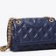 TORY BURCH FLEMING SOFT CONVERTIBLE SHOULDER BAG รุ่นหายากที่สาวๆตามหา มาพร้อมเสิร์ฟความสวยถึงบ้านไปเลยจ้า รอบนี้คัดสีสวยๆมาให้ได้ช้อปกันอย่างจุใจไปเลย กระเป๋าสะพายไหล่ หนังแท้นิ่มเต็มใบ สวยหรูดูแพง เปิด-ปิดด้วยตัวกดล็อคแน่นหนา สายสะพายในตัวปรับใช้ได้ 2 แ