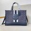พร้อมส่ง 4ลาย 🌈ไม่มีในช๊อปไทยจร้าา😘 COACH DEMPSEY CARRYALL IN SIGNATURE JACQUARD WITH STRIPE AND COACH PATCH (C2826,C1527,C4113) พร้อมส่งความสวย! คุณภาพจัดเต็มค่ะ กระเป๋าทรงTote วัสดุ Jackquard+หนังแท้ ได้ลงตัวสวยงาม ด้านหน้ามีโลโก้แบรนด์ว