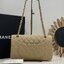 ORI หนังแท้ | CHANEL Classic Medium Flap Bag 25cm กระเป๋าสะพายคลาสสิกรุ่นยอดนิยมตลอดกาล ดีไซน์เรียบหรูหราขับผิว งานหนังแท้ อะไหล่ทองหรูหรา สุดยอดเดอะเบสท์ไอเท็ม