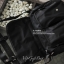 New Arrival จากแบรนด์Prada ทรง Messenger ทรงยอดฮิตของคุณผู้ชายเลยค่ะ วัสดุทำจากผ้าNylon อย่างหนา กันน้ำได้คะ มีโลโก้แบรนด์อยู่ข้างหน้า ตัวกระเป๋าอยู่ทรง อะไหล่เงินทั้งใบ ด้านในบุผ้าลายแบรนด์อย่างดี เปิดปิดด้วยกระดุมแม่เหล็ก และด้านในเปิดปิดด้วยซิป ด้านหลั