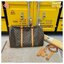 LV Keepall Bandoulière 45 Monogram Canvas กระเป๋าเดินทางสุดคลาสสิค ไอเท็มที่จะทำให้การเดินทางไม่ธรรมดาอีกต่อไป ด้วยดีเทลความเป็นเอกลักษณ์ พิมพ์ลายโมโนแกรมคมชัด ดีไซน์เรียบหรู