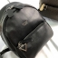 GUESS PANDORE BACKPACK กระเป๋าสะพายหลัง วัสดุหนังนิ่มมือ น้ำหนักเบา ด้านหน้ามีโลโก้แบรนด์ พร้อมช่องซิปหนึ่งช่อง ที่จับซิปมีอะไหล่สัญลักษณ์แบรนด์ ช่องซิปหลักเปิดปิดด้วยซิปคู่ ภายในโล่ง กว้าง ใส่ของได้จุ มีช่องซิปและช่องเล็กใส่ของจุกจิก สายสะพายด้านหลังเลื่