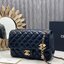 ORI หนังแท้ | Chanel Classic Flap Bag กระเป๋าสะพายรุ่นคลาสสิก สายประดับโลโก้สวยหรูอะไหล่สีทองสวยงาม