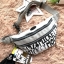 Kipling Women's Metallic Disney's® Mickey Mouse Yasemina Fanny Pack อีกหนึ่งaccessories จากคอลเลคชั่นลิมิเตทมิคกี้ที่ออกมาในรูปแบบกระเป๋าคาดอกหรือคาดเอว วัสดุsynthetic material ด้วยรูปแบบทันสมัยและลงตัว สามารถใช้งานติดตามไปได้ทุกที่เลยคร้า!!